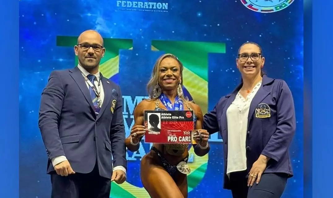 Ester Ferreira é bicampeã do Mr. Universe Brazil e conquista Pro Card